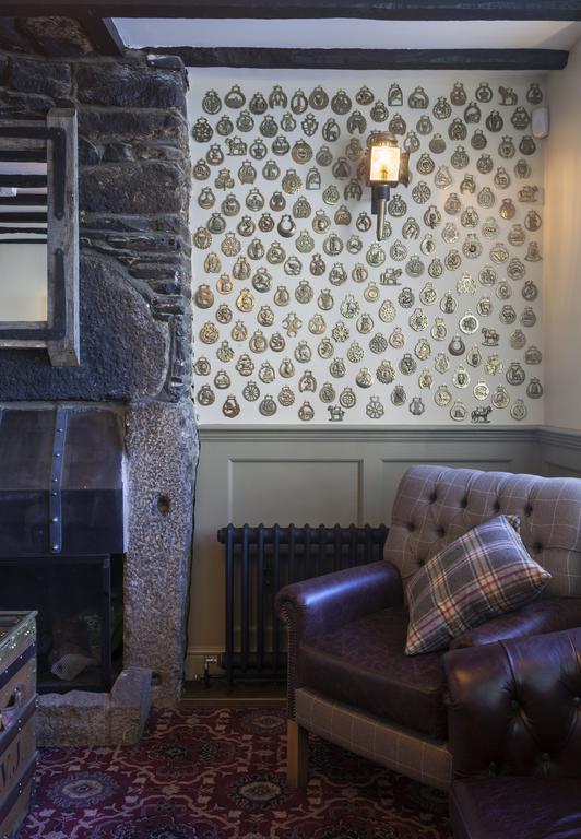 The White Hart Hotel Wetherspoon Okehampton Exterior photo