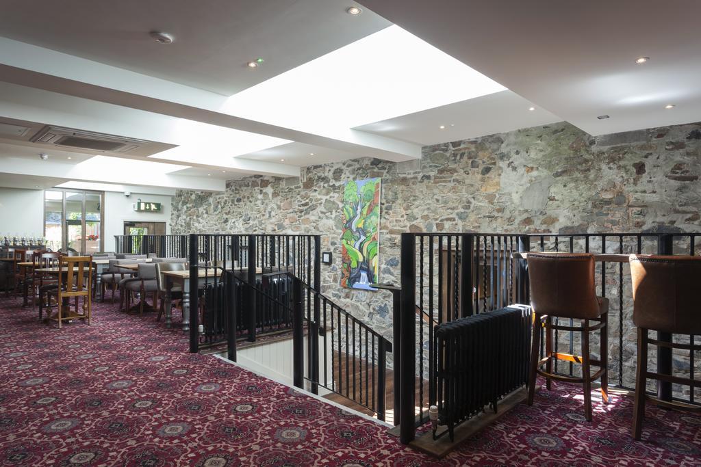 The White Hart Hotel Wetherspoon Okehampton Exterior photo